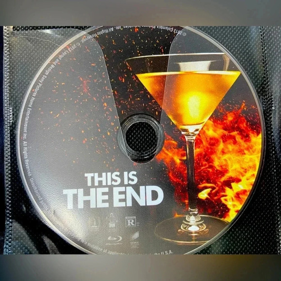 This is The End - Blu  Ray - Picture 1 of 2